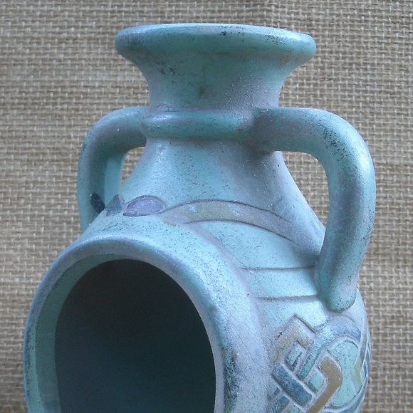 Vintage Celtic Knotwork Pottery Jar Candle Holder - Picture 16 of 16